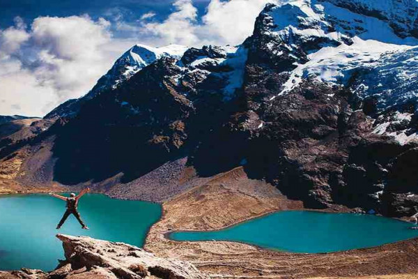 TREK A LAS SIETE LAGUNA DEL AUSANGATE